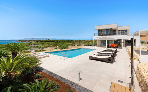 Villa Silvia: Resort, Swimming Pool, Estate, Eco Hotel, Villa, Tropics, Resort Town, Hotel, Caribbean