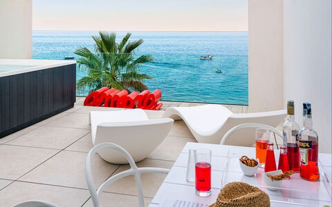 Casa Pink: Sea, Furniture, Outdoor Furniture, Ocean, Leisure, Beach, Chair, Coast, Tropics, Caribbean