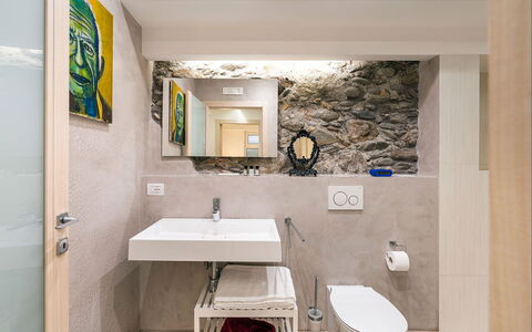Casa Light Blu: Interior Design, Flooring, Plumbing Fixture, Wall, Floor, Sink, Bathroom, Bathroom Sink, Ceiling, Tap