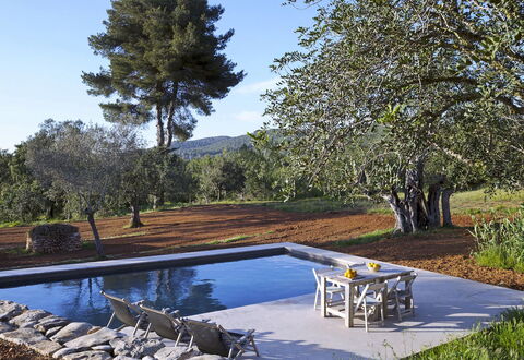 Villa Cave: Swimming Pool, Garden, Shade, Landscaping, Outdoor Furniture, Water Feature, Backyard, Sunlounger, Reflecting Pool, Resort
