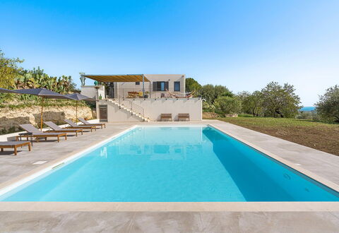Villa Arcobaleno: Blue, Swimming Pool, Resort, Eco Hotel, Leisure, Estate, Outdoor Furniture, Resort Town, Villa, Tropics