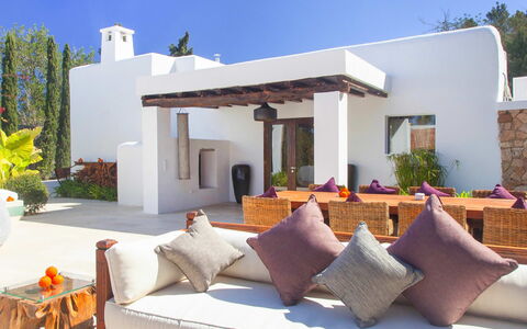 Villa Blueberry: Furniture, Home, Chair, Interior Design, Table, Flowerpot, Houseplant, Living Room, Garden, Resort