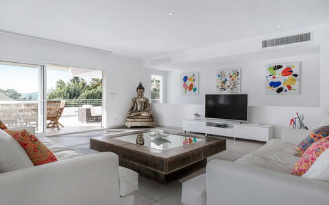 Villa Relaja: Furniture, Interior Design, Couch, Wall, Flooring, Living Room, Ceiling, Floor, Wood, Table