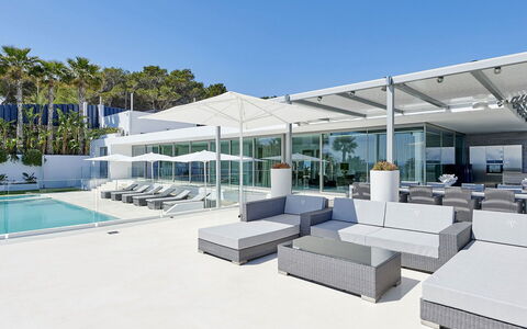 Villa Splendente: Swimming Pool, Resort, Outdoor Furniture, Composite Material, Shade, Chair, Hotel, Eco Hotel, Sunlounger, Design