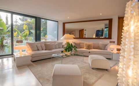 Villa Fabula: Furniture, Interior Design, Couch, Flooring, Floor, Living Room, Wall, Table, Room, Wood