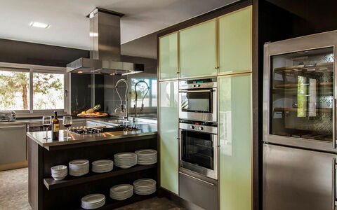 Villa Bacio: Kitchen, Kitchen Appliance, Interior Design, Major Appliance, Countertop, Furniture, Cabinetry, Home Appliance, Flooring, Ceiling