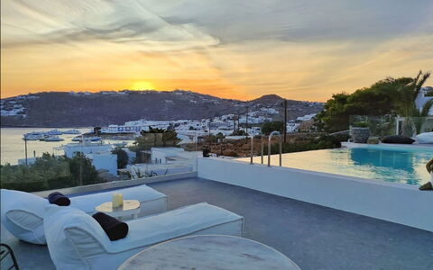 Villa Waves: Swimming Pool, Resort, Eco Hotel, Hotel, Resort Town, Night, Villa, Balcony, Penthouse Apartment
