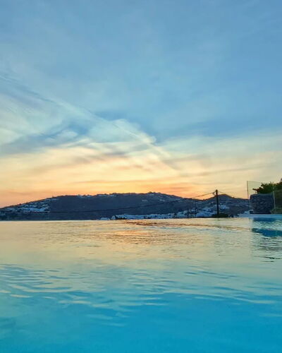 Villa Waves