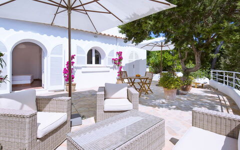 Villa Jules: Furniture, Flowerpot, Table, Chair, Home, Outdoor Furniture, Houseplant, Resort, Shade, Balcony
