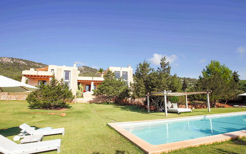 Villa Bouquet: Estate, Resort, Eco Hotel, Garden, Hacienda, Villa, Landscaping, Swimming Pool, Mansion, Farmhouse