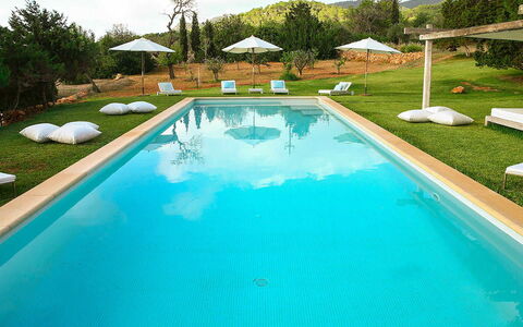 Villa Bouquet: Swimming Pool, Blue, Resort, Thermae, Leisure, Water Feature, Eco Hotel, Sunlounger, Outdoor Furniture, Garden