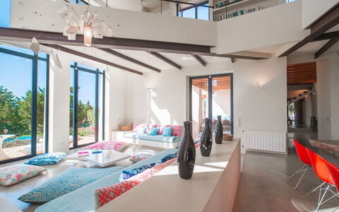Villa Bouquet: Interior Design, Furniture, Flooring, Floor, Ceiling, Home, Architecture, Apartment, Living Room, Room