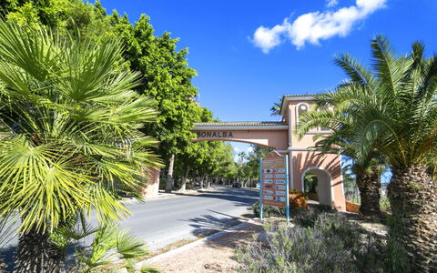 Bonalba Golf, Urb. Los Naranjos: Tree, Driveway, Hacienda