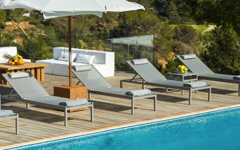 Villa Jondal: Furniture, Outdoor Furniture, Chair, Sunlounger, Umbrella, Outdoor Table, Shade, Patio, Swimming Pool, Resort
