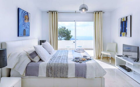 Villa Angelic: Furniture, Bed, Interior Design, Bedroom, Bedding, Floor, Flooring, Bed Sheet, Home, Textile
