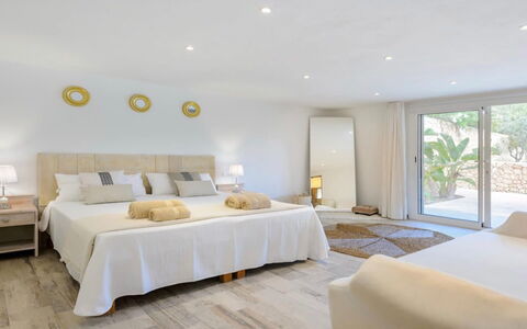 Villa Curiosity: Furniture, Bed, Bedroom, Interior Design, Wood, Flooring, Floor, Bedding, Bed Sheet, Linens