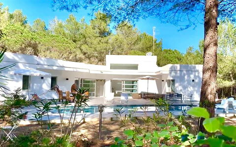 Villa Floresta: Shade, Garden, Estate, Landscaping, Swimming Pool, Resort, Yard, Villa, Eco Hotel, Hacienda