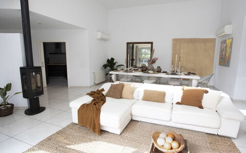 Villa Floresta: Furniture, Interior Design, Couch, Living Room, Flooring, Floor, Wood, Room, Apartment, Home