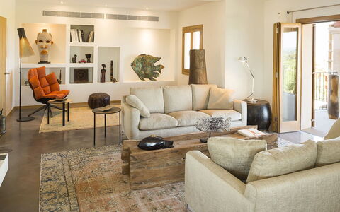 Villa Sofia: Furniture, Interior Design, Couch, Flooring, Floor, Living Room, Wood, Home, Table, Room