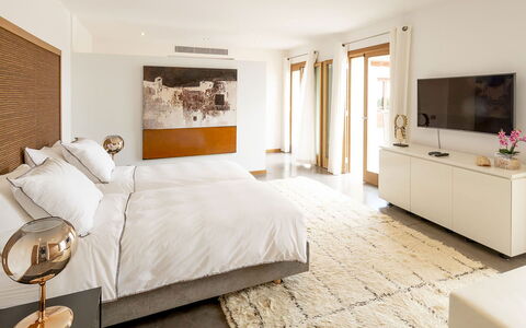 Villa Sofia: Furniture, Interior Design, Bed, Bedroom, Wall, Flooring, Floor, Wood, Bed Sheet, Ceiling