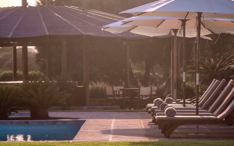 Villa Golf: Shade, Umbrella, Swimming Pool, Outdoor Furniture, Resort, Garden, Landscaping, Eco Hotel, Sunlounger