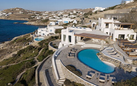 Villa Talia: Blue, Coast, Landscape, Coastal And Oceanic Landforms, Sea, Shore, Ocean, Headland, Bay