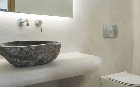 Villa Osiride: Plumbing Fixture, Sink, Bathroom, Tap, Plumbing, Bathroom Sink, Mirror, Ceramic, Natural Material