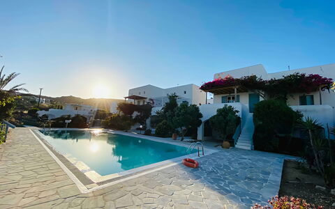 Mykonos Pool House 3: Swimming Pool, Resort, Eco Hotel, Outdoor Furniture, Leisure, Flowerpot, Resort Town, Sunlounger, Hacienda, Landscaping