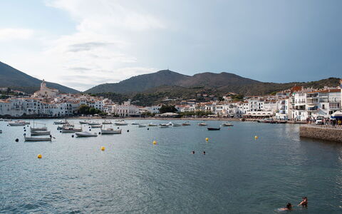 Villa Kate: Boat, Mountainous Landforms, Building, Watercraft, Boats And Boating--Equipment And Supplies, Coast, Town, Hill, Summer, Waterway