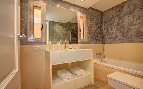 Villa Kate: Bathroom, Plumbing Fixture, Wall, Flooring, Interior Design, Floor, Bathroom Sink, Tap, Bathtub, Sink