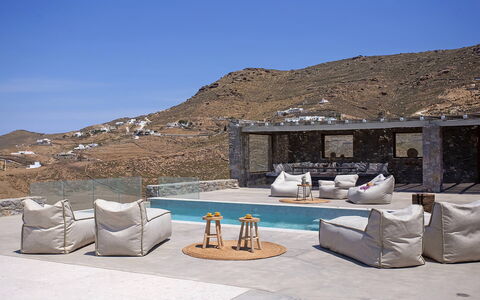 Villa Cornelia 2: Furniture, Concrete, Chair, Outdoor Furniture, Swimming Pool, Resort, Couch, Living Room, Hotel