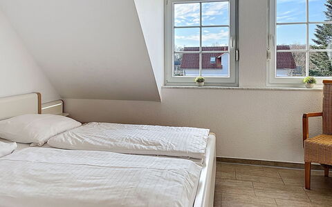 Trassenheide 201: Bedroom, Bed, Bedding, Bed Sheet, Bed Frame, Apartment, Linens, Mattress, Pillow, Hotel