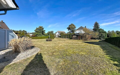 Trassenheide 201: Sky, Grass, Shrub, Landscape, House, Home, Residential Area, Land Lot, Roof, Cottage
