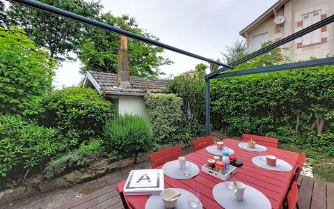 Arcachon 151: Furniture, Shrub, Garden, Outdoor Furniture, Shade, Outdoor Table, Chair, Patio, Backyard, Yard