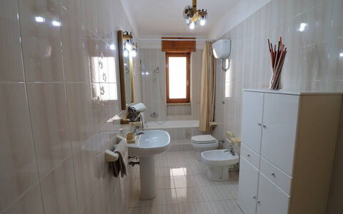 Ludovica: Flooring, Bathroom Sink, Plumbing Fixture, Floor, Sink, Bathroom, Interior Design, Tap, Toilet Seat, Plumbing