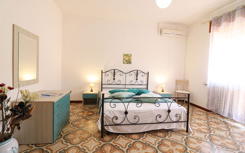 Isabel: Furniture, Flooring, Floor, Interior Design, Room, Bedroom, Ceiling, Bed, Lighting, Apartment