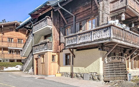 Bon-Accueil: Residential Area, Door, House, Home, Human Settlement, Cottage, Balcony, Siding, Lumber