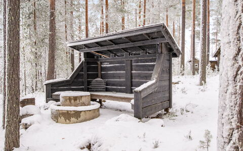 Kanervankukka: Wood, Cottage, House, Home, Door, Hardwood, Garden Buildings, Wood Stain, Log Cabin, Plank
