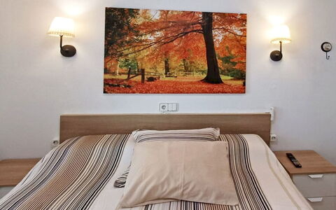 Too Menuda: Furniture, Bed, Interior Design, Bedroom, Wall, Bedding, Wood, Room, Bed Sheet, Floor