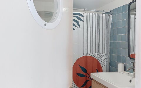 La Brée 3: Plumbing Fixture, Interior Design, Bathroom, Flooring, Floor, Plumbing, Bathroom Sink, Room, Toilet, Sink