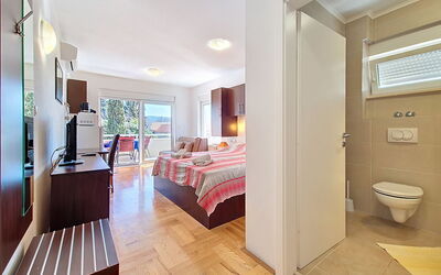 Accommodation:&nbsp;Rilić 100.2