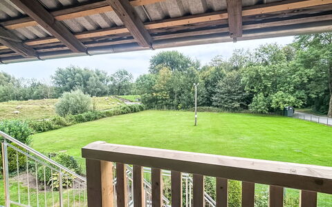 Wingst 105: Garden, Lawn, Shade, Landscaping, Backyard, Park, Yard, Estate, Artificial Turf, Hardwood