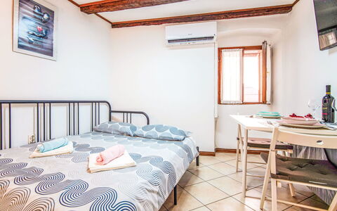 Piccolo Mondo: Bedroom, Apartment, Bed, Home, Bedding, Bed Sheet, Bed Frame, Linens, Dormitory, Hotel