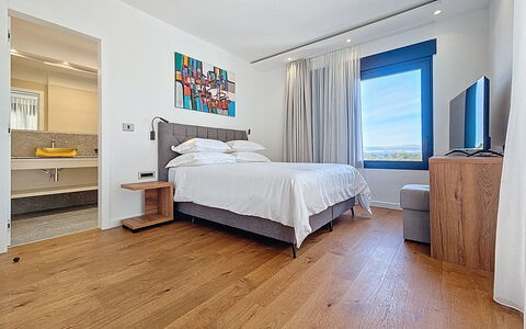 Aloa Iii: Bed, Furniture, Flooring, Bedroom, Wood, Floor, Interior Design, Wood Flooring, Ceiling, Bed Sheet
