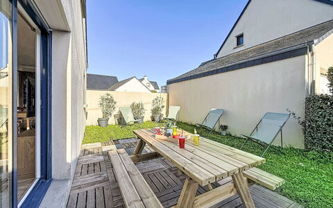 Lotivy: Apartment, Resort, Balcony, Hotel, Swimming Pool, Resort Town, Beach