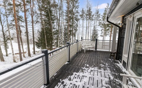 Villa Kökköharju: Wood, Winter, Deck, Handrail, Snow, Freezing, Balcony, Fence, Hardwood, Porch