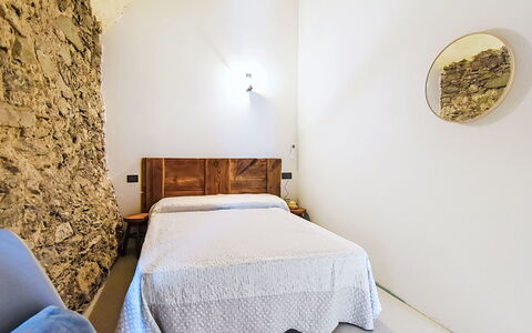 Valtellina 645: Wall, Bedroom, Interior Design, Bedding, Bed, Bed Sheet, Floor, Bed Frame, Room, Ceiling