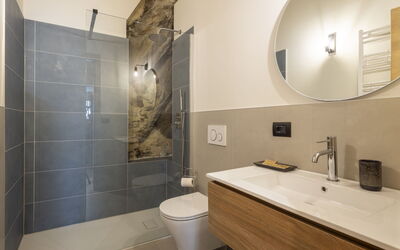 Accommodation:&nbsp;Al Vignale - la Grotta 645.1