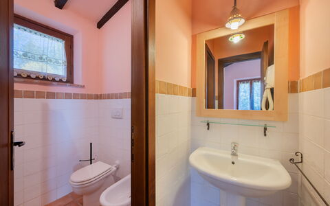 Il Giuncheto, Pool, Amazing View, Umbrian Countrys: Plumbing Fixture, Wall, Bathroom, Flooring, Wood, Interior Design, Floor, Tap, Sink, Plumbing