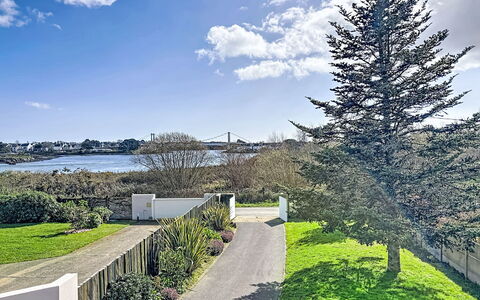 Maison de la Ria: Swimming Pool, Resort, Estate, Eco Hotel, Hacienda, Villa, Hotel, Resort Town, Seaside Resort, Mansion
